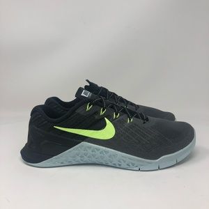 Nike Women’s Metcon 3 CrossFit Trainers